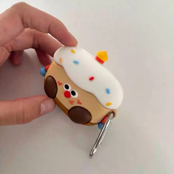 Cute Cake-Style Silicone Earbud Case Cover - Picture 2 of 3